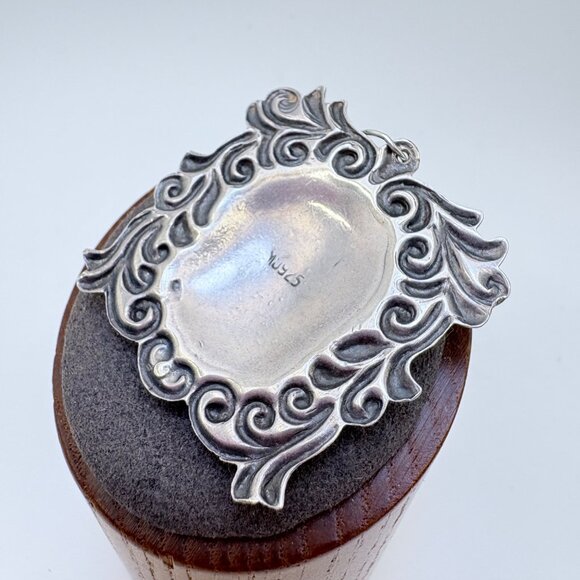 VTG Solid Sterling Silver 925 Ornate Scroll Design Pendant Size 1.25" Length - Picture 4 of 9